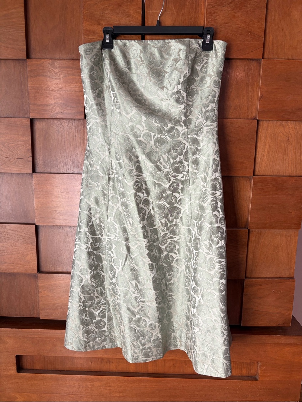 Vintage Ann Taylor 100% silk Strapless Floral Jacquard Midi Dress in Pale Sage